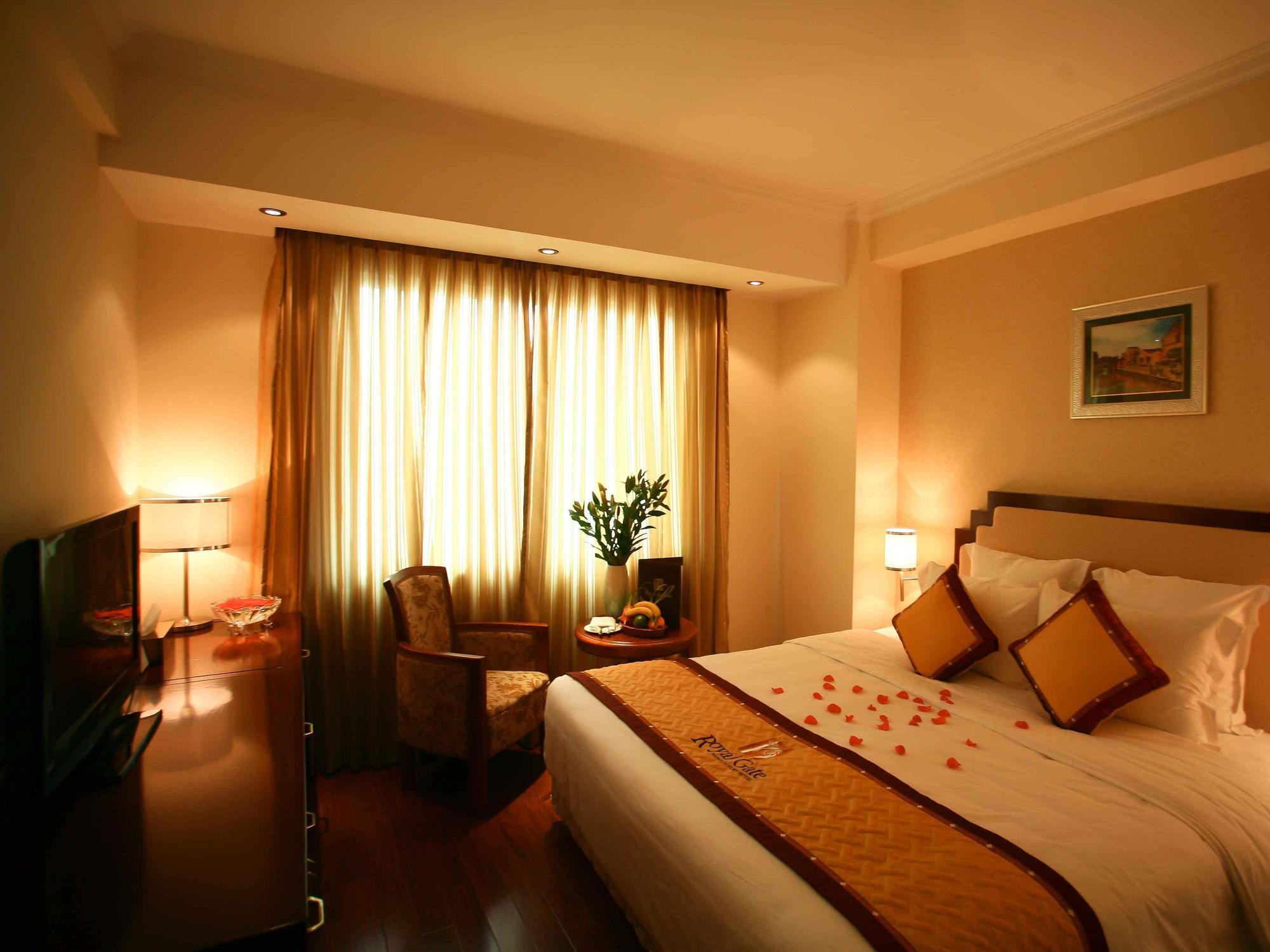 Royal Gate Hotel Hanoi Exterior photo