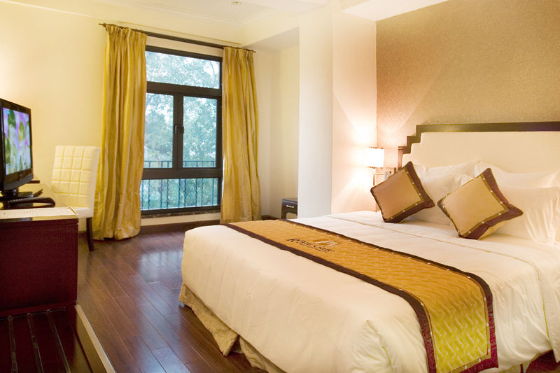 Royal Gate Hotel Hanoi Exterior photo